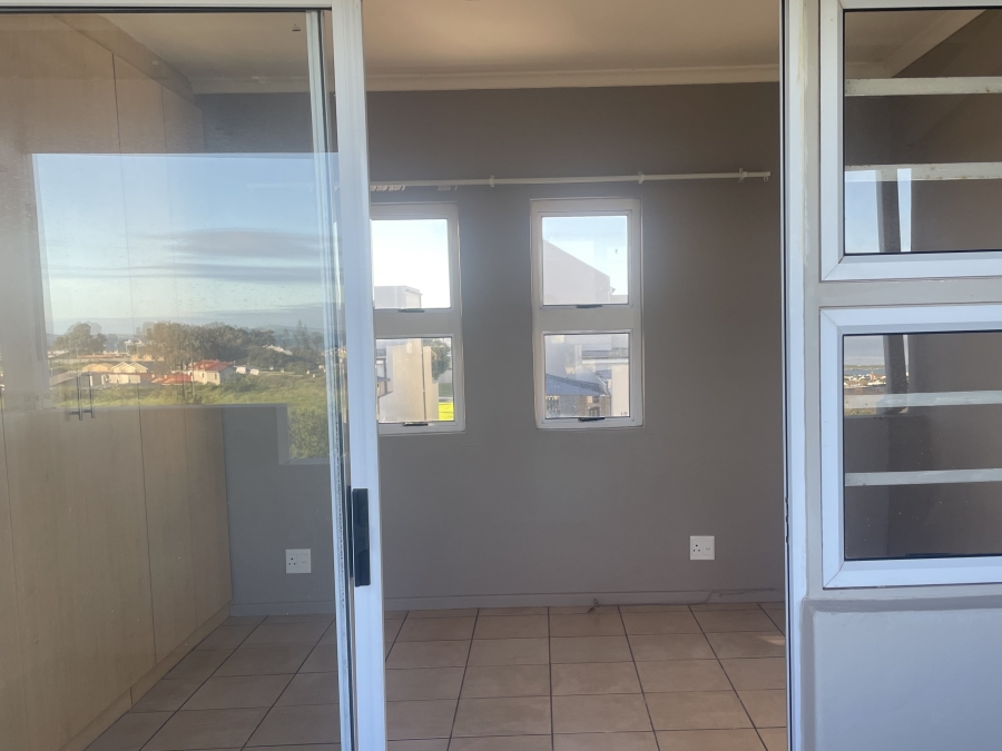 3 Bedroom Property for Sale in Villa Diamante Western Cape